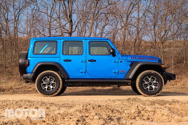 지프 랭글러 사진 모터매거진 최재혁 기자