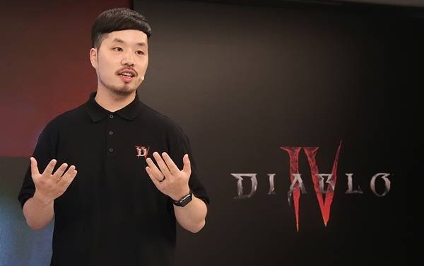 - 폴 리 프로듀서