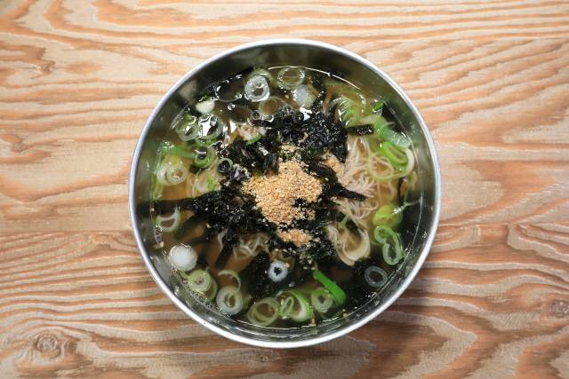 ▲ 순메밀잔치국수