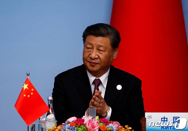 시진핑 중국 국가주석이 19일 (현지시간) 산시성 시안에서 열린 중국-중앙 아시아 정상회의를 마치고 기자회견에 참석을 하고 있다. ⓒ 로이터=뉴스1 ⓒ News1 우동명 기자
