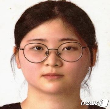 부산경찰청은 1일 신상정보 공개심의위원회를 열고 '부산 또래 살인' 사건의 피의자의 신상을 공개했다. 피의자 이름은 정유정, 나이는 1999년생으로 23세다.(부산경찰청 제공) ⓒ News1 노경민 기자