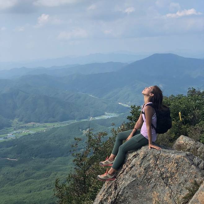 스플라스 리솜은 6월 한달간 스담쓰담 프로젝트를 진행한다. 사진은 하이킹 에반젤리스트 김섬주.