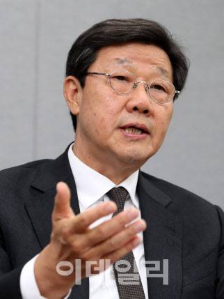 노연홍 한국제약바이오협회 회장이 15일 서초구 효령로에 위치한 한국제약회관에서 이데일리와 인터뷰를 하고 있다. [사진=이데일리 방인권 기자]