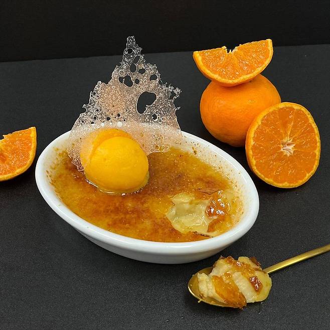 아케미 100% 식물성 아이스크림, 제주 카라향 크렘브륄레. 출처 = 아케미