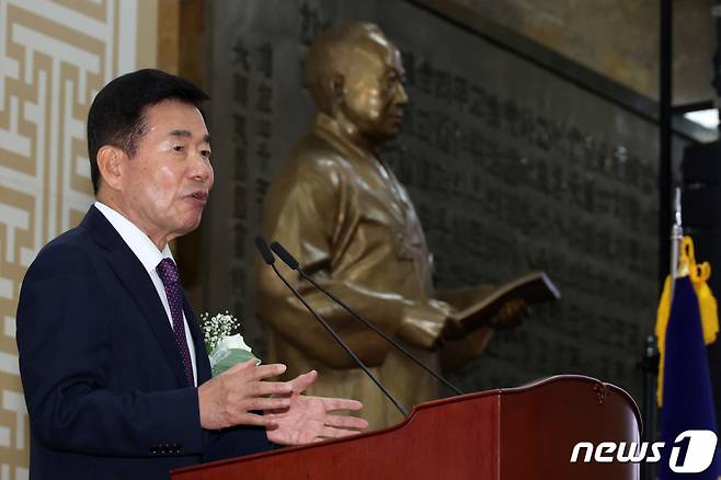 (서울=뉴스1) 송원영 기자 = 김진표 국회의장이 31일 서울 여의도 국회에서 열린 제75주년 국회개원기념식에서 기념사를 하고 있다. (공동취재) 2023.5.31/뉴스1  Copyright (C) 뉴스1. All rights reserved. 무단 전재 및 재배포 금지.