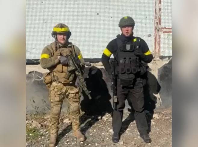 러시아 반체제 단체인 러시아의용군단(RVC)은 자신들이 셰베키노 마을에 포격을 가했다고 밝히면서도 “곧 마을 외곽을 보게 될 것”이라며 진입 계획을 공개하기도 했다. 이 단체는 우크라이나 국경 너머에서 러시아로의 여러 차례 침입한 세력은 자신들이라고 주장한다. / 사진=아스트라 텔레그램