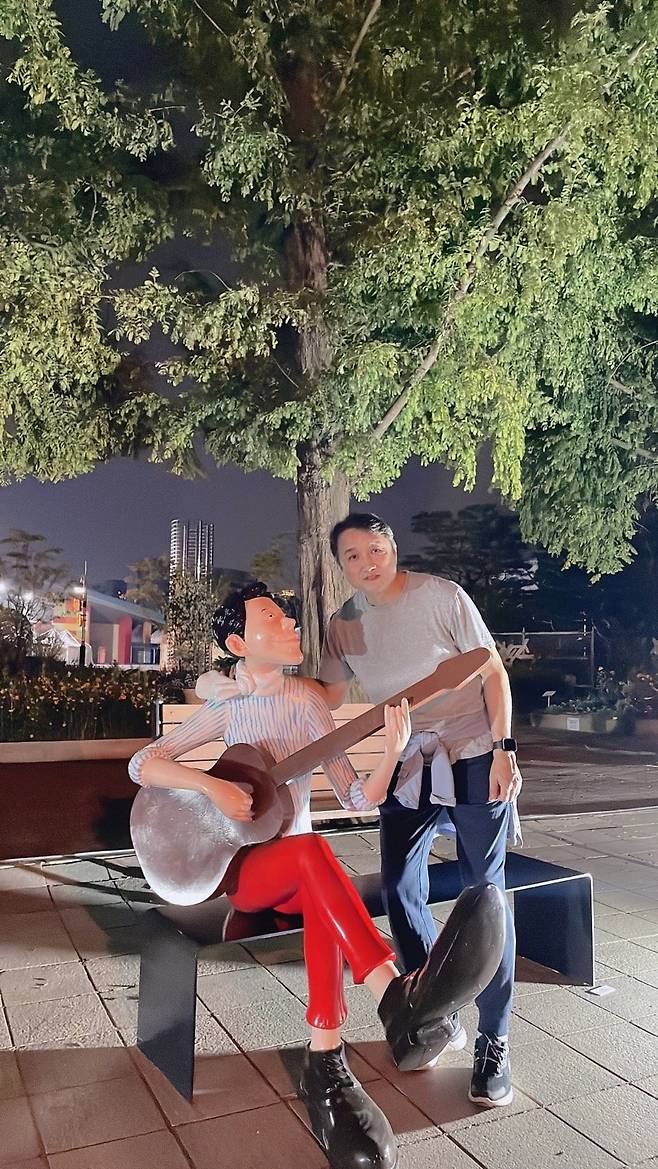 집 인근 호수공원 산책 중 한 컷. 황보관 본부장 제공