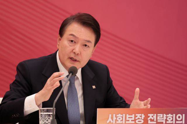 윤석열 대통령이 지난달 31일 청와대 영빈관에서 열린 사회보장 전략회의에서 발언하고 있다. 대통령실 제공