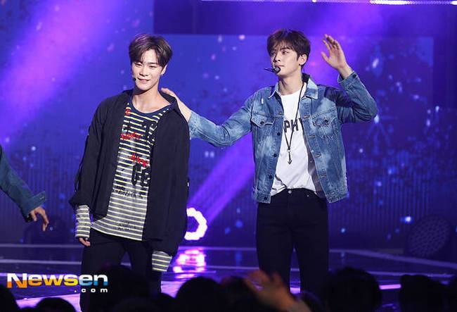 왼쪽부터 문빈, 차은우