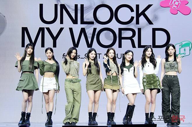 정규 1집 '언록 마이 월드(Unlock My World)' 쇼케이스에 참석한 프로미스나인(fromis_9) ⓒ이혜영 기자 lhy@hankooki.com