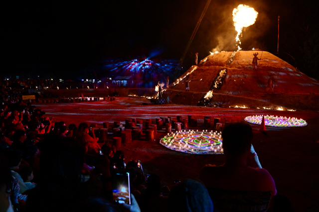 ▲ 춘천마임축제 ‘불의도시: 도깨비난장’에서  메인공연 ‘화양연화’
