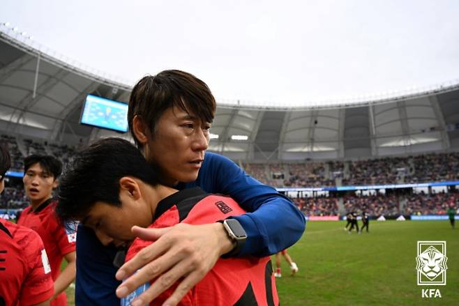 김은중 감독이 나이지리아전 승리 이후 기쁨을 표하고 있다. /사진=대한축구협회