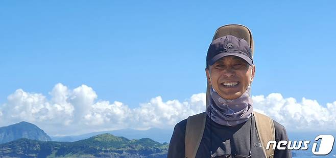 지난 4일 가파도 바다에 추락한 아이를 구한 최인찬씨.(최씨 제공)