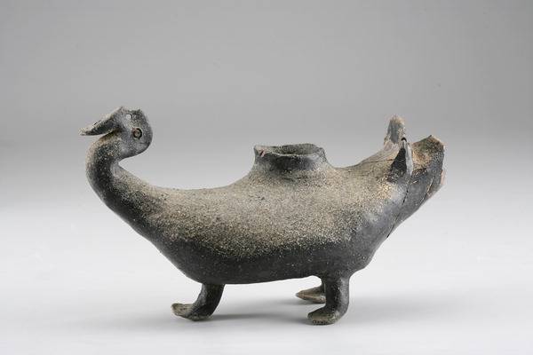 새모양 토기(경질).