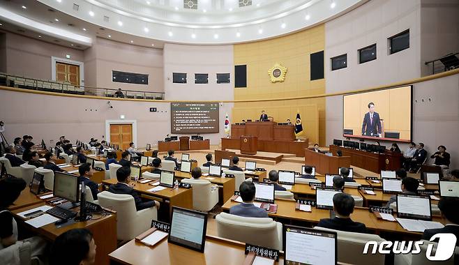 대전시의회는 지난 1일 제271회 정례회 제1차 본회의에서 ‘대청호 주변지역 규제 완화 촉구 건의안’을 채택했다. (대전시의회 제공) /뉴스1