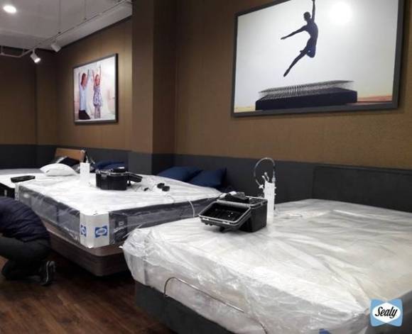 씰리침대가 KSA의 라돈안전 인증을 받지 않았음에도, 이를 받은 것처럼 설명했다 논란이 일고 있다. [사진=씰리침대]