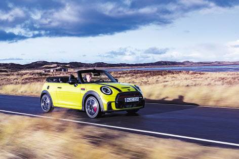 JCW 컨버터블 [BMW코리아 제공