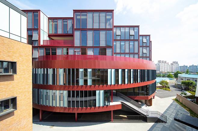 수원 예인교회에서 설립한 ‘다니엘학교’[사진=김재경 건축사진 전문 사진작가]