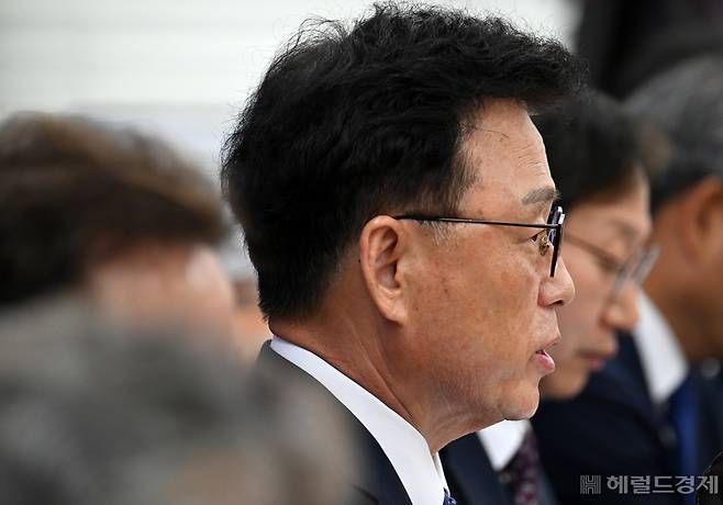 박광온 더불어민주당 원내대표가 8일 서울 영등포구 여의도 국회의사당 본청에서 열린 더불어민주당 정책조정회의에 참석해 발언하고 있다. 임세준 기자