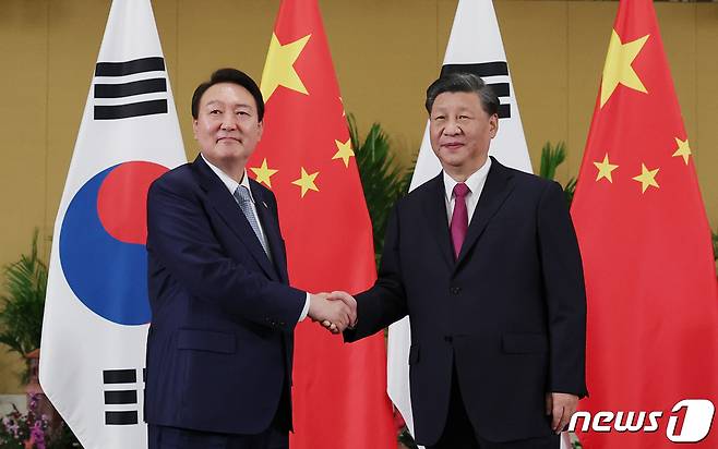 윤석열 대통령(왼쪽)과 시진핑 중국 국가주석. (대통령실 제공) 2022.11.16/뉴스1 ⓒ News1 오대일 기자