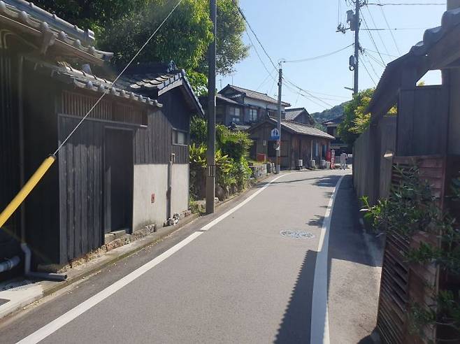 에도시대 목조가옥이 잘 보존되어 있는 혼무라 지역. 사진=조성관 작가