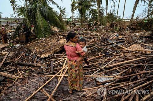 사이클론 '모카'로 파괴된 로힝야족 난민촌 [AFP=연합뉴스 자료사진. 재판매 및 DB 금지]