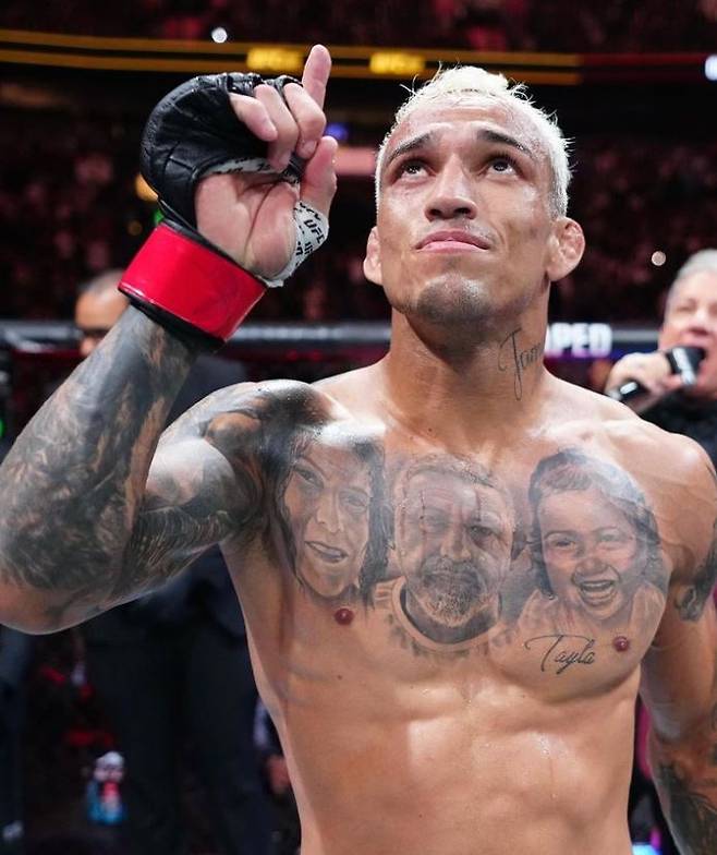 UFC 라이트급 랭킹 1위 찰스 올리베이라. 사진 | UFC