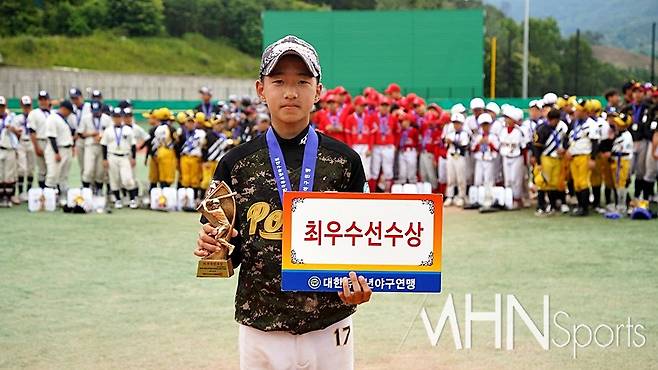 대회 최우수선수상(MVP) – 최시후 (충남 아산시유소년야구단, 청담중1)