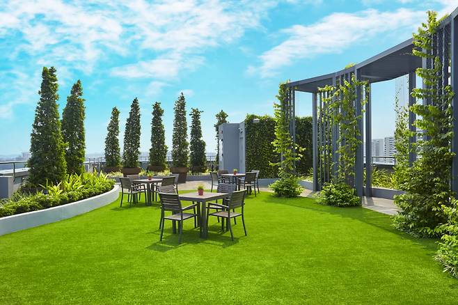 Genting Hotel Jurong Rooftop Garden