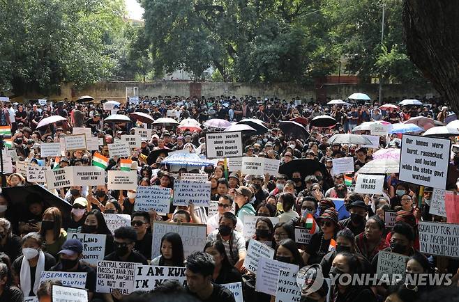 5월 31일 뉴델리서 열린 쿠키 부족과 지지자들의 항의시위 [EPA 연합뉴스 자료사진. 재판매 및 DB 금지]