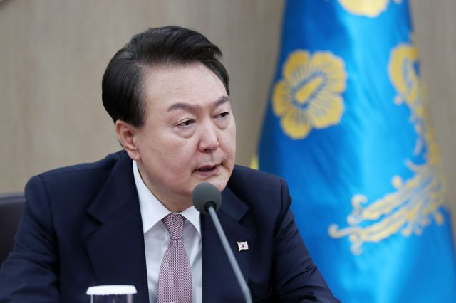 윤석열 대통령이 지난달 23일 용산 대통령실 청사에서 열린 국무회의에서 발언하고 있다. 연합뉴스