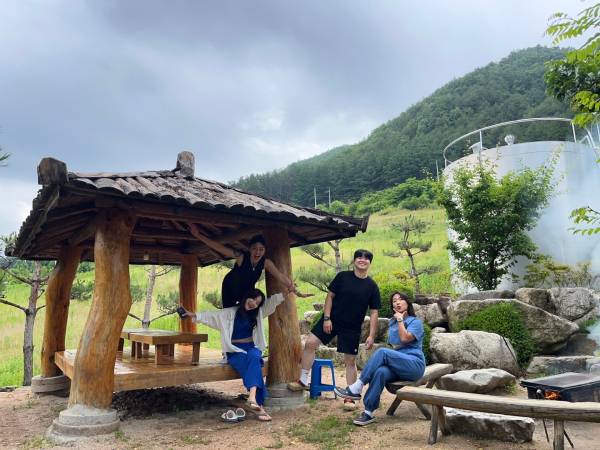 '사이렌: 불의 섬' 이후 만난 소방팀. (사진=김현아 소방장 제공)