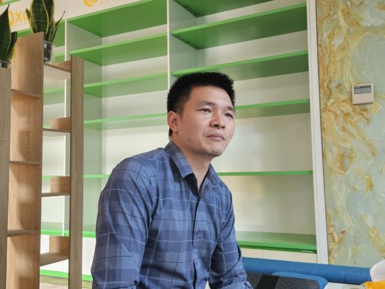 2007년부터 7년 간 한국에서 이주노동자로 일한 딘 만 틱(39). 하노이에서 살고 있는 그는 자신의 이주 경험을 지난달 19일 유창한 한국어로 전했다. 하노이=이영근 기자