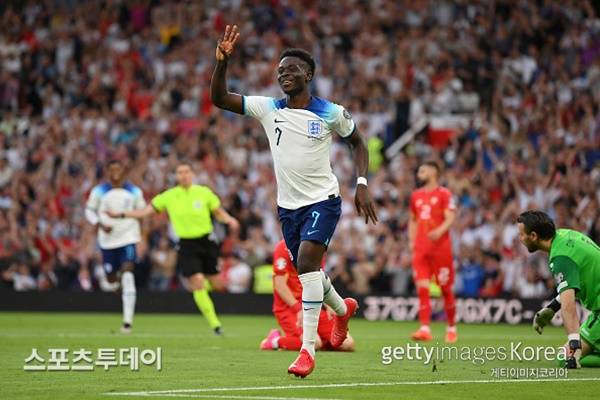 해트트릭에 성공한 부카요 사카 / 사진 = GettyImages 제공