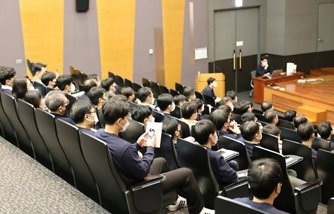 한화비전 자회사 비전넥스트가 지난해 11월 1일 창립 1주년 행사를 진행하고 있다. /비전넥스트 제공