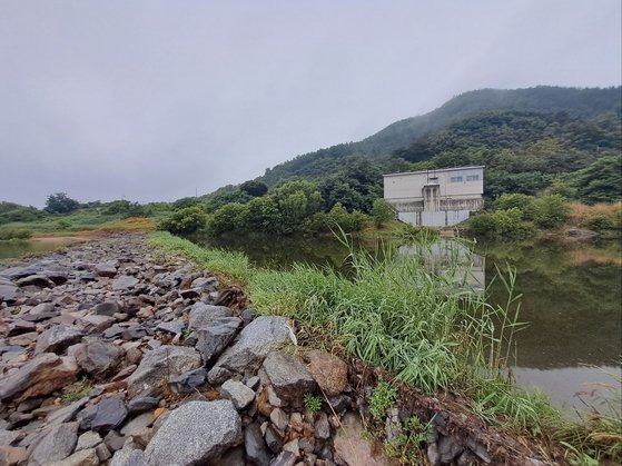 세종시는 세종보 상류에 있는 양화취수장 인근에 2018년 자갈보를 만들었다. 최종권 기자