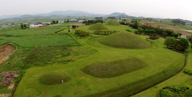 마한시대 반남 고분군의 전경.