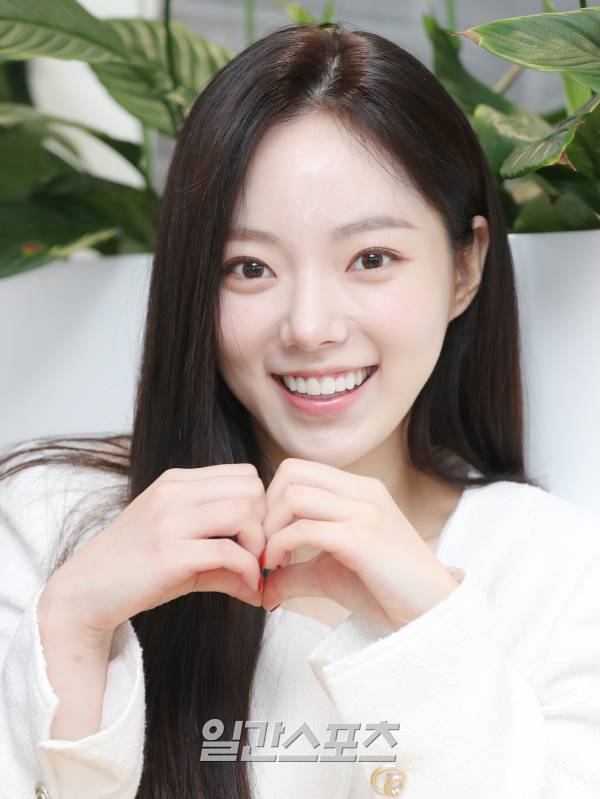 tvN 주말드라마 '구미호뎐1938' 배우 우현진이 16일 오전 서울 중구 순화동 KG타워에서 진행된 일간스포츠와의 인터뷰에 앞서 포즈를 취하고 있다. 서병수 기자 qudtn@edaily.co.kr /2023.06.16/