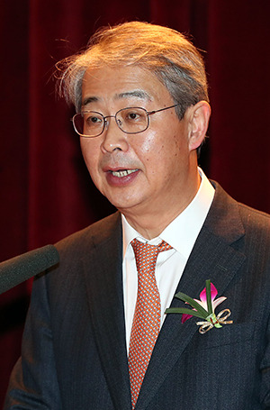 Woori Financial Group Chairman Lim Jong-ryong [Photo provided by Woori Financial Group]