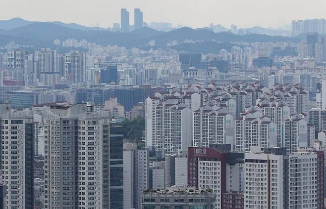 남산에서 바라본 서울 시내 아파트.[사진=연합뉴스]