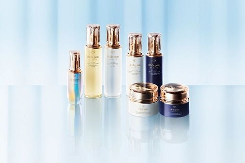 Cle de Peau Beaute's Key Radiance Care collection, formulated with Skin Empowering Illuminator to boost Skin Intelligence: skin's innate ability to recognize between positive and negative stimuli, and achieve optimal radiance.