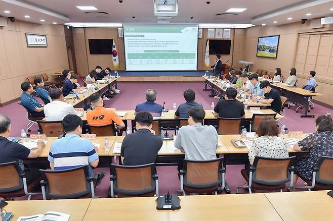 [뉴시스=공주]지역안전지수 개선대책 보고회 및 담당자 워크숍 모습.(사진=공주시) *재판매 및 DB 금지