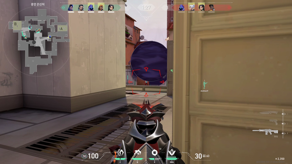 - 발로란트의 경우 스킬을 통해 유리한 각을 만들 수 있다&nbsp;