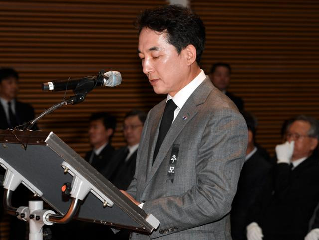 박민식 국가보훈부 장관이 지난달 26일 서울 용산구 백범김구기념관에서 열린 ‘백범 김구 선생 서거 74주기 추모식’에서 추모사를 하고 있다. 안다은 인턴기자