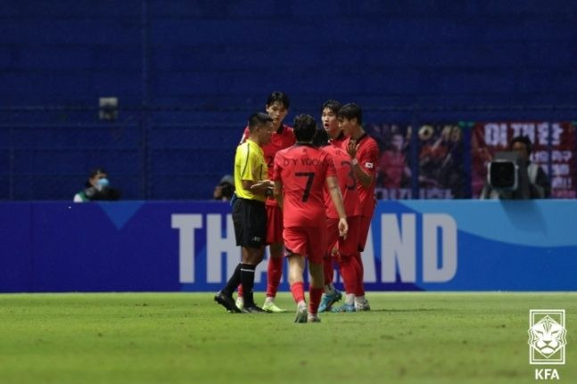 한일전 결승에서 패한 한국 U-17 축구대표팀. ⓒ KFA