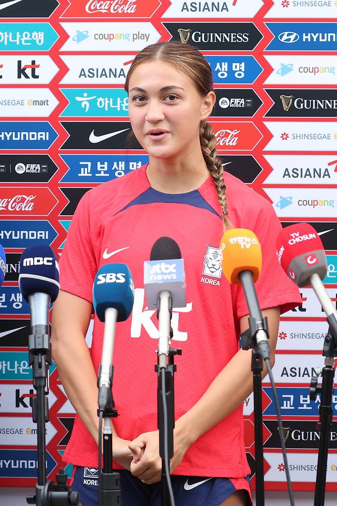 ▲ 케이시 유진 페어는 한국 여자 축구 역사상 첫 혼혈 선수다. ⓒ연합뉴스