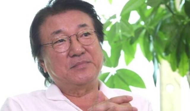 조경수는 '아니야' '아쉬움' '돌려줄 수 없나요' '행복이란' '머물고 싶지만' 등 수많은 히트곡을 낸 뮤지션이다. 79년에 발표한 번안곡 '징기스칸' 'Y.M.C.A'가 연달아 히트하면서 가수로 존재감을 알렸다. /스타다큐 마이웨이