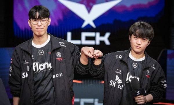 T1 오너(문현준,왼쪽)와 케리아(류민석) (제공=LCK)