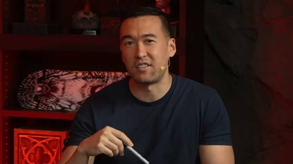 -&nbsp;애덤 플레처 블리자드 디아블로4 어소시에이트 커뮤니티 디렉터