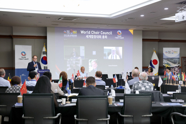 ▲세계합창총회가 ‘노래하는 인류, 하나 되는 세계 (Singing together brings Nations together) ’를 주제로 지난 8일부터 9일까지 양 일간 시청 대회의실과 오죽헌 등에서 열렸다. ⓒ깅릉시